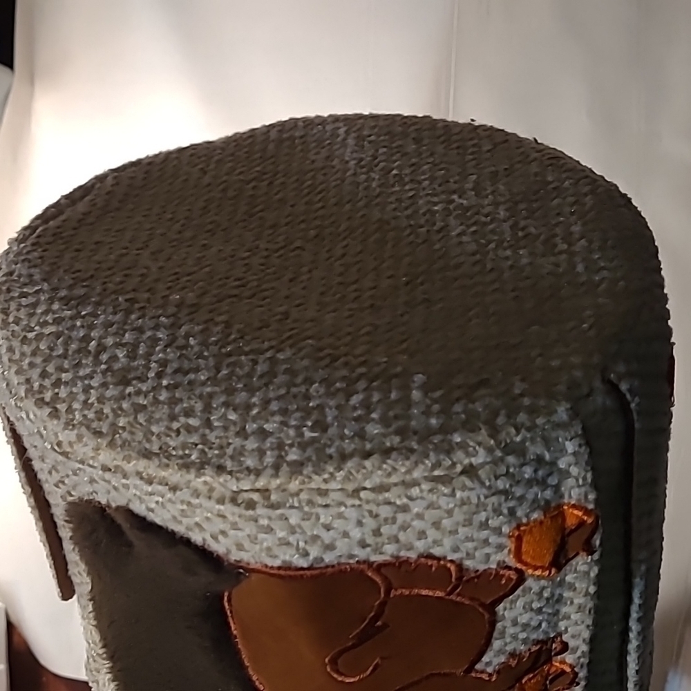 Unique Women's Embroidered Rounded Pocketbook - image 4